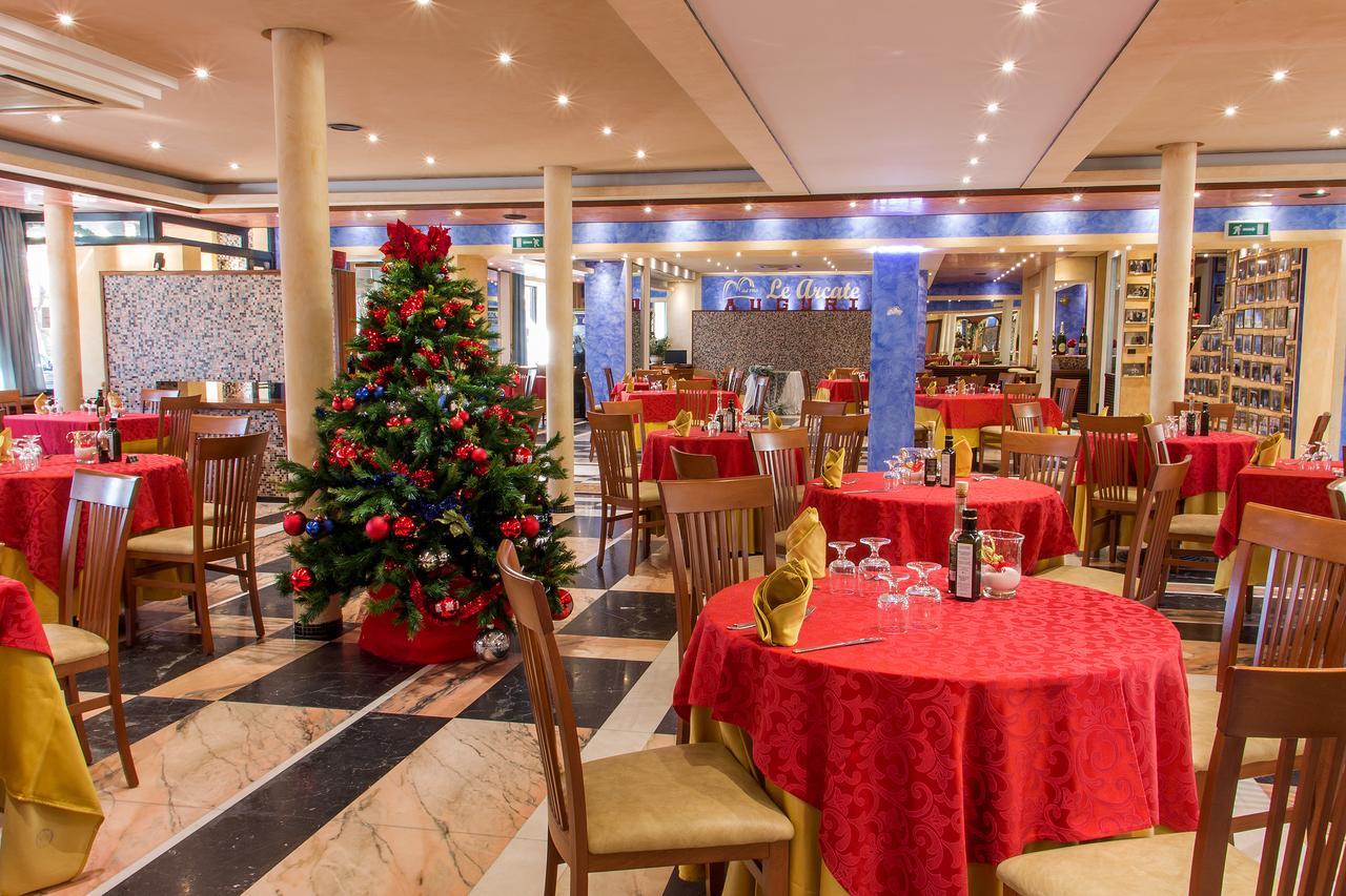 Hotel Le Arcate Praia a Mare Esterno foto