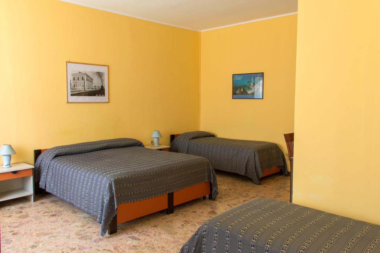 Hotel Le Arcate Praia a Mare Esterno foto