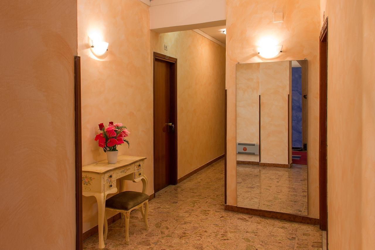 Hotel Le Arcate Praia a Mare Esterno foto