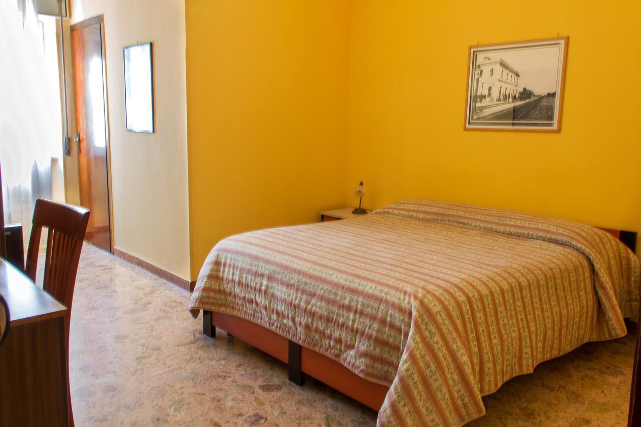 Hotel Le Arcate Praia a Mare Esterno foto