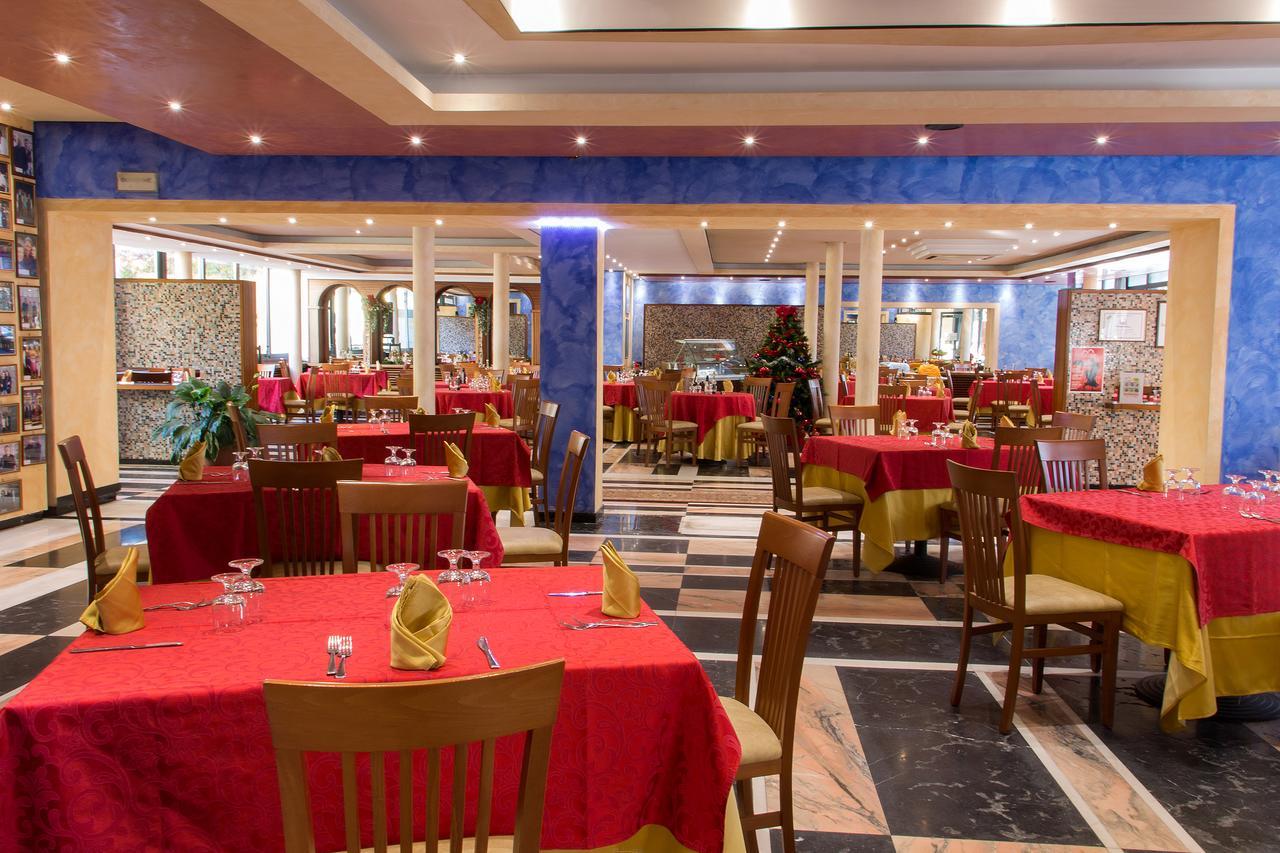 Hotel Le Arcate Praia a Mare Esterno foto